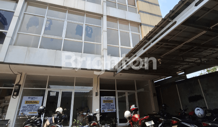 Ruko 3 Lantai Strategis di Jl Caman Raya, Dekat ke Tol Jatibening