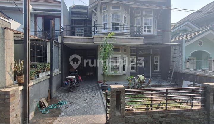 Rumah Desain Klasik 2 Lantai Baru Renov Villa Galaxy Hanya 15 Menit Ke Tol Bekasi Barat Dan Tol Becakayu