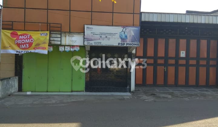 Rumah di Jl. Sungai Indragiri Surakarta, Dekat Pasar Klewer Solo