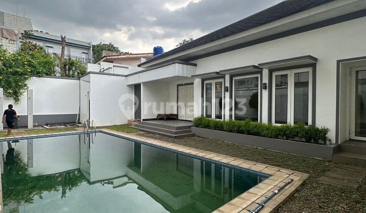 rumah dekat dengan senopati kemang kebayoran baru jakarta selatan