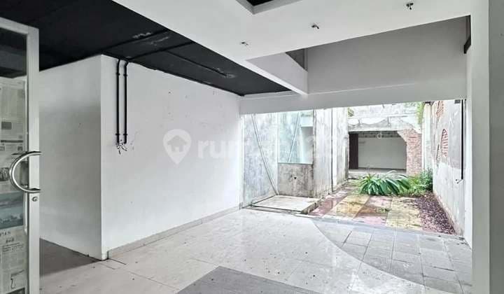 House for quick sale near Senopati Kemang Cipete