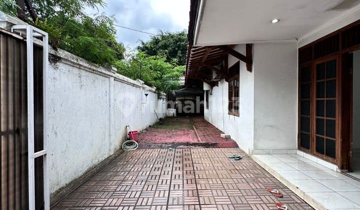 Rumah dijual Hitungan Tanah Dekat senopati bangka kemang