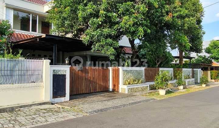 House for quick sale near Kuningan Pancoran area, South Jakarta.