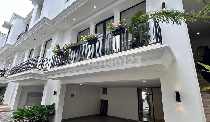 Rumah Brand New Kebayoran Baru Dekat Senopati Jakarta Selatan