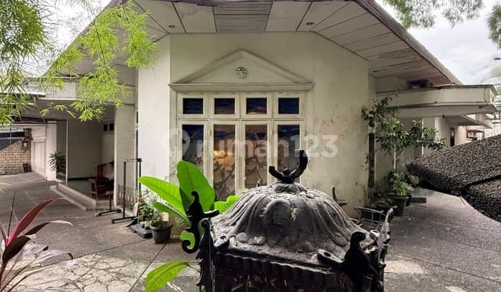 Luxury House for Sale in Premium Area Kebayoran Baru Near Senopati