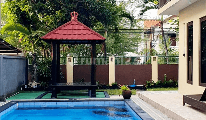 Rumah Semi Villa 2 Lantai di Puri Gading Jimbaran Badung, Bali