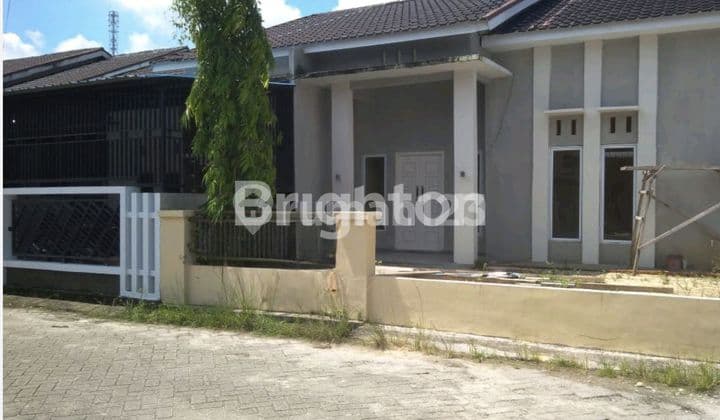 RUMAH HOOK MURAH SIAP HUNI TENGAH KOTA PEKANBARU