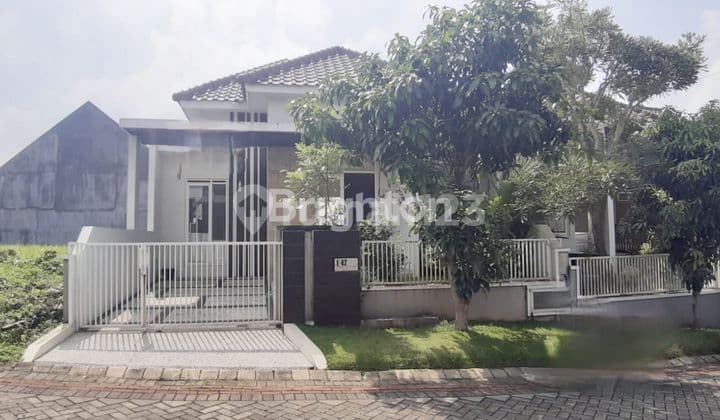 di jual rumah austin ville