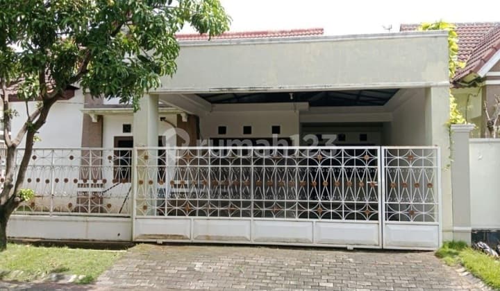 Rumah Mewah Sidoarjo LT 350M² 4+1 KT Semifurnished One Gate System