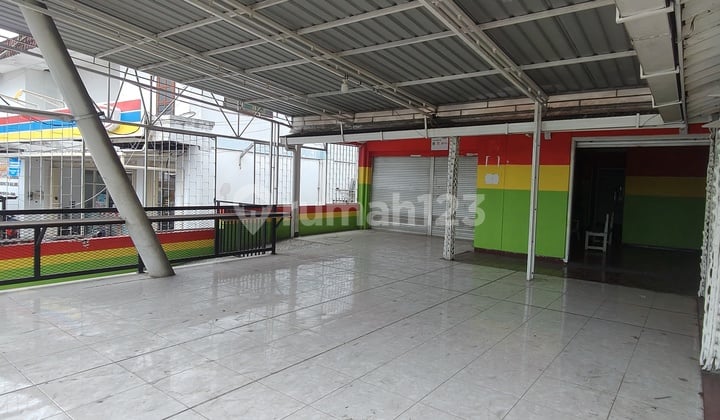 Disewakan Tempat Usaha Strategis 400m2 Depan Unmuh