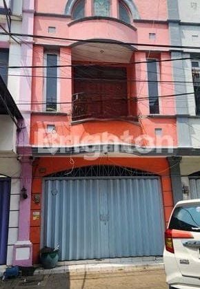 For Rent, Ready-to-Use Shop House on Soekarno Hatta Street