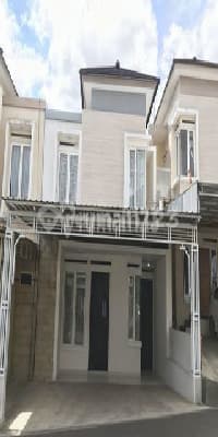 Rumah 2 Lantai Dekat Soekarno Hatta & Dekat Universitas Brawijaya