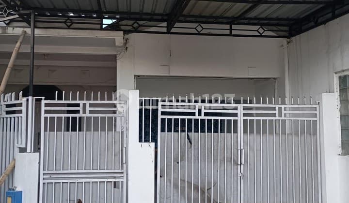 2 Lantai, SHM, di Malang Kota,