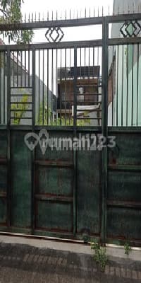 Rumah 2 Lantai Strategis Probolinggo LT 350M² SHM