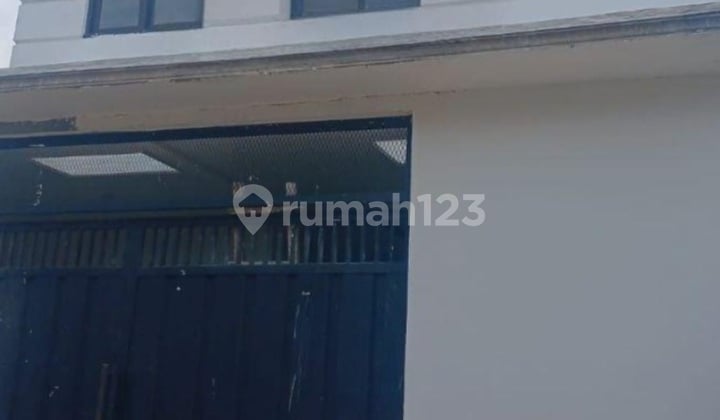 Rukos 13 Kamar SHM Hadap Utara - Cocok Investasi Kost Aktif, Strategis