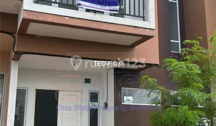 Di Jual 2 Lantai Rumah Town House Mediterania Asri