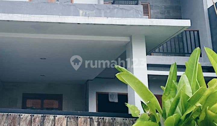 Disewakan Rumah 2 Lantai Di Abianbase Ls