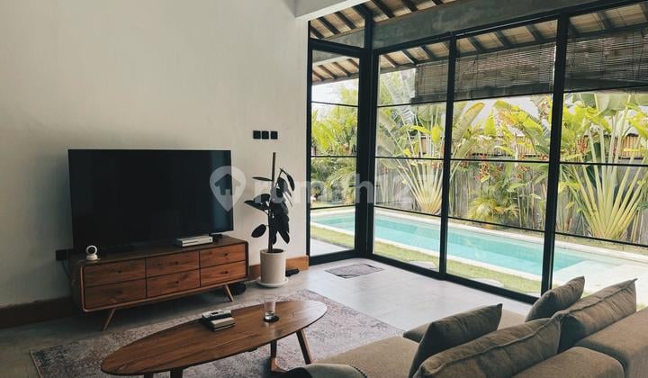 For Rent Villa with Rice Field and Mountain View, Furnished in Canggu LS