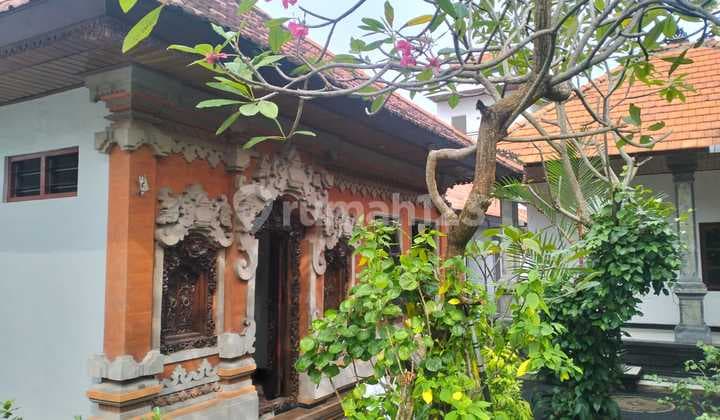 Disewakan Tahunan Rumah 4 Kamar Style Bali Di Kerobokan Ipp