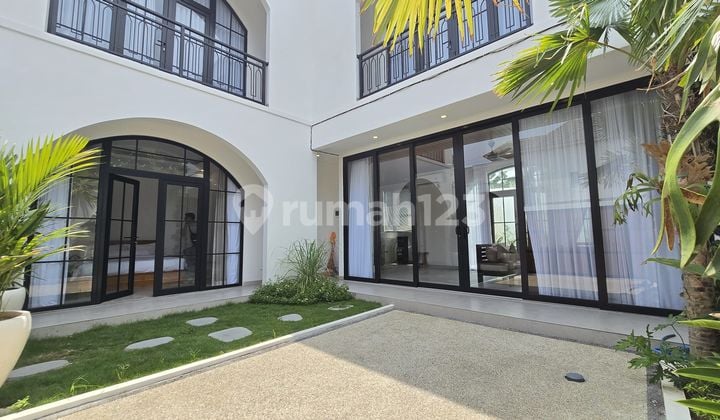 For Sale Fully Furnished Villa with Private Pool in Canggu CN