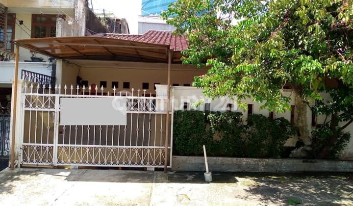 Rumah Di Pejompongan Benhil Jakarta Pusat