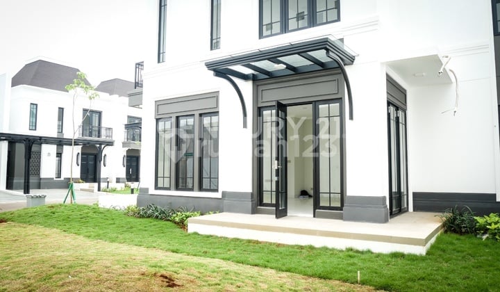House in Jasmia, Summarecon Crown Gading