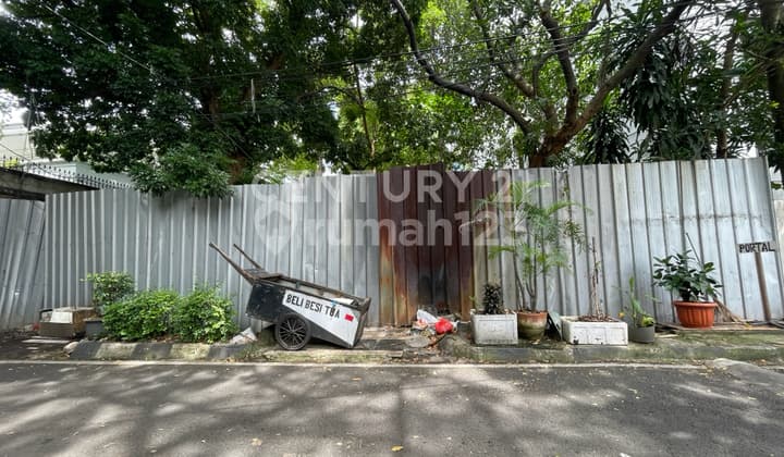Land in Cikini Suitable for Office, Boarding House, or Business
