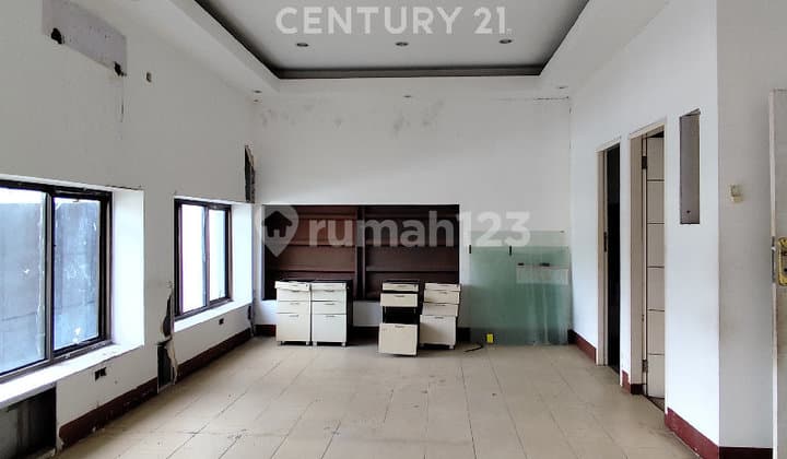 Disewakan 2 Ruko Gandeng di Moi Kelapa Gading