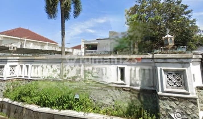 Land for Sale on Kelapa Hijau Street, Jagakarsa, Suitable for Building Shophouses and Housing.