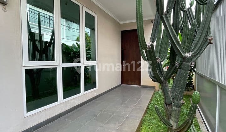 Rumah Modern Minimalist Siap Huni di Rm Harsono