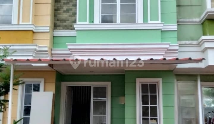 Termurah. Rumah bagus Amarillo Village, Gading Serpong
