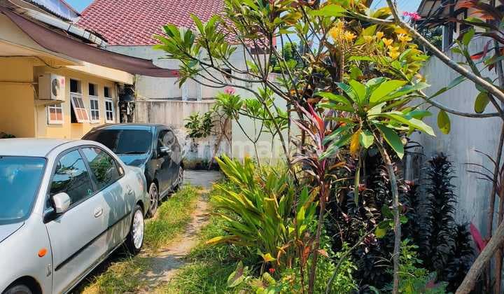 Rumah pribadi dijual di Jakarta Selatan (dekat pesanggrahan) Luas Tanah 425 m2 sertifikat SHM