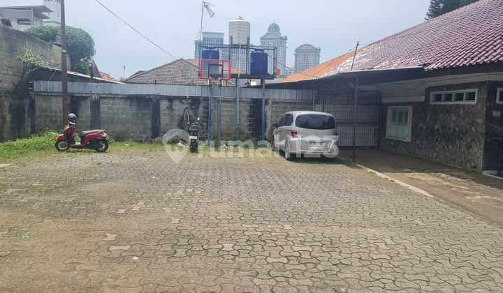 For sale HOUSE in Kebayoran Lama. South Jakarta Land area = 2100 m2 (30 x 70) Certificate of Ownership