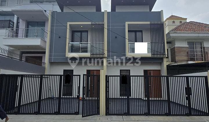 Dijual - Rumah Kavling Dki, Meruya Selatan LT 125 M² (5 × 25) Hadap Timur