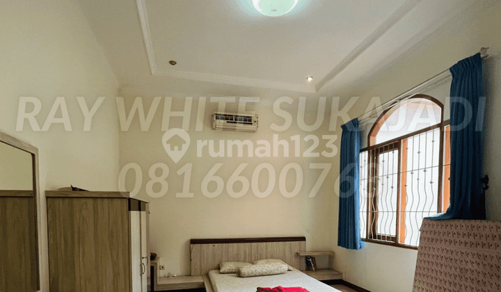 Rumah di Taman Milenium, Pasteur