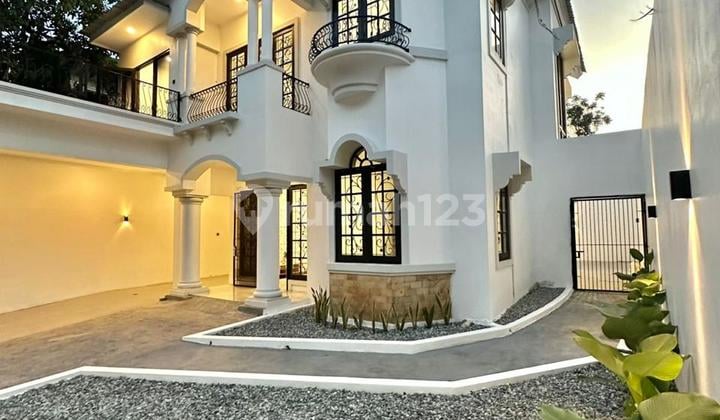 Rumah Mewah Delta Mas 2 Lantailt 240 LB 180 Semi Furnished Dkt Tol Cikarang
