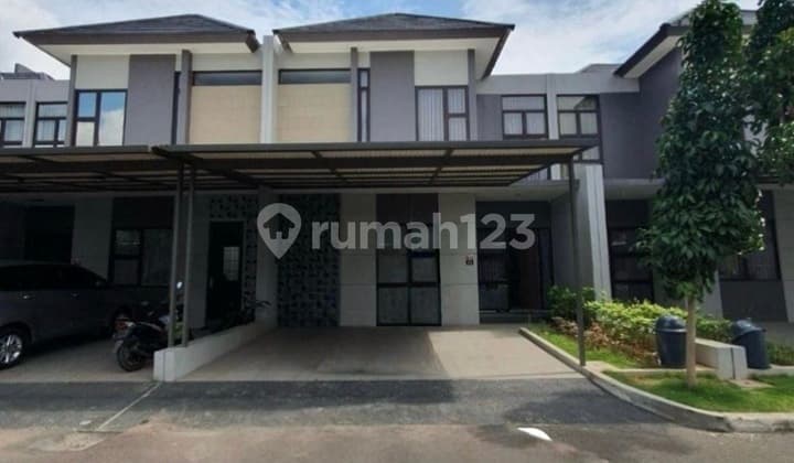 Cluster House 2 Floors 4+1 Bedroom Semi Furnished in Grand Wisata Bekasi