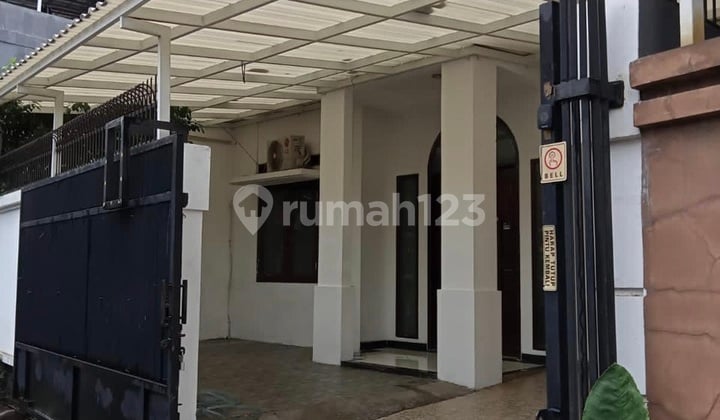 House for Rent Can Be Used for Office 2 floors In Pancoran South Jakarta Land Area 250 Building Area 400