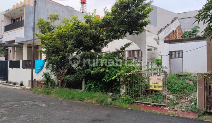 Dijual rumah hitung tanah LT 126 di galaxy