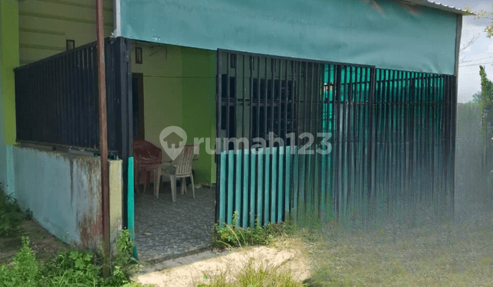 Rumah Siap Huni 3 Kamar Tidur Dekat Stadion Kalegowa