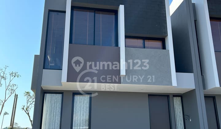 Rumah 2 Lantai, Dekat Universitas Hasanuddin, Dekat Bandara Makassar