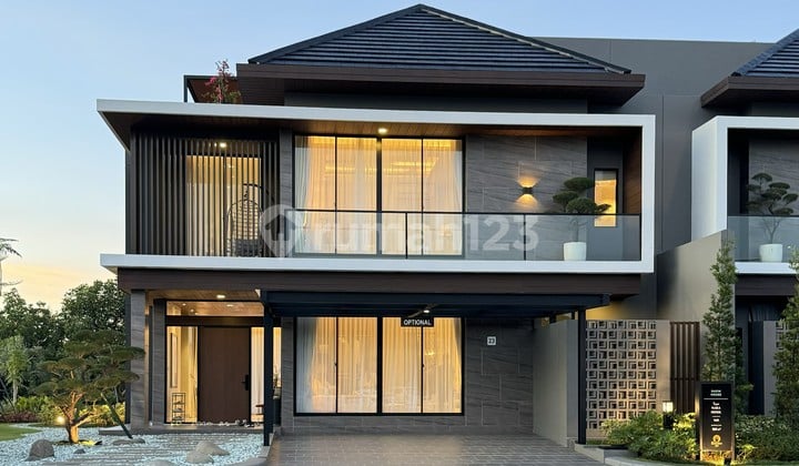 Rumah 3 Lantai, 5 Kamar Tidur, Dekat Bandara Makassar