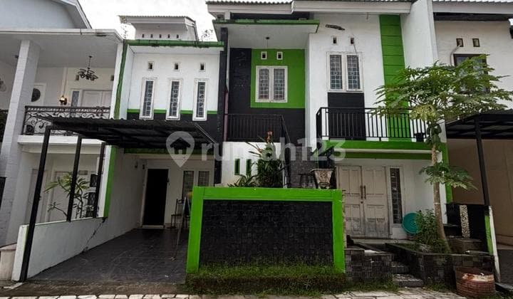6-Bedroom House, Ready to Move in, in the Heart of Makassar City