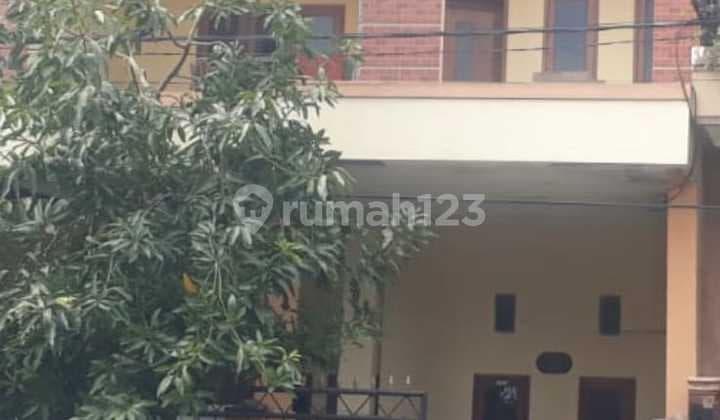 2-Story House in Wage Taman Area