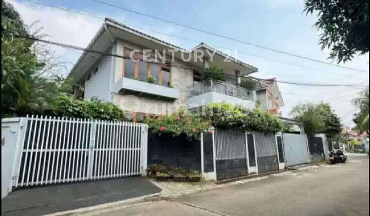 Beautiful Strategic House at NJOP Price, Mampang, South Jakarta