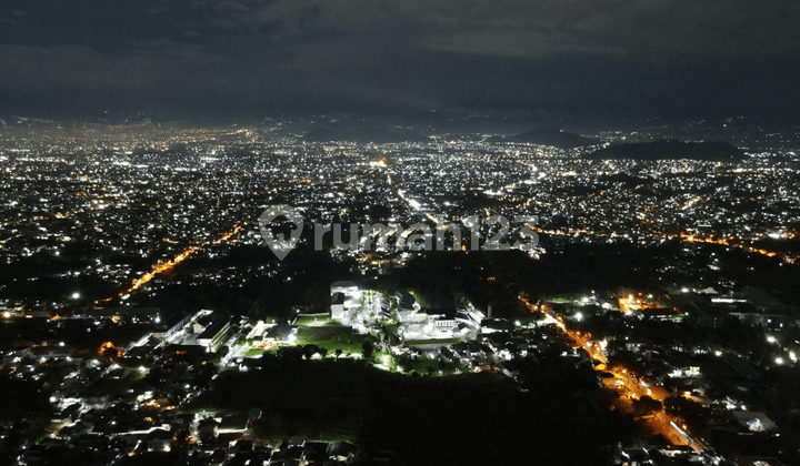 Cheap Land Plot with City Light View in Kolmas Cimahi, Freehold Title Ready to Build