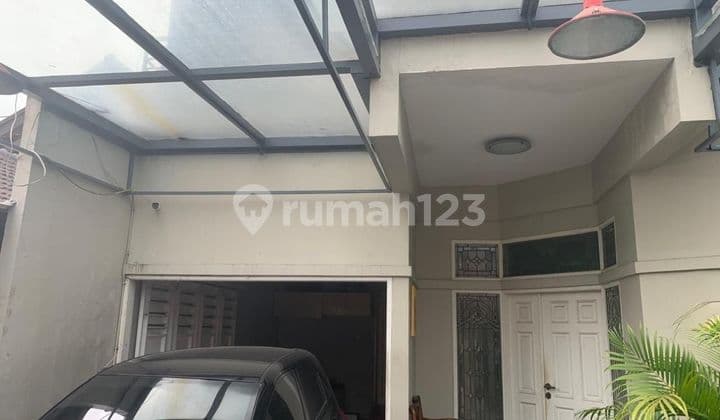 Rumah Bintaro Sektor 3 2 Lantai Shm Bagus