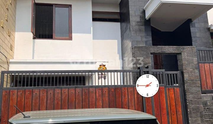 Rumah 3 Lantai SHM Sudah Renovasi Jakarta Timur