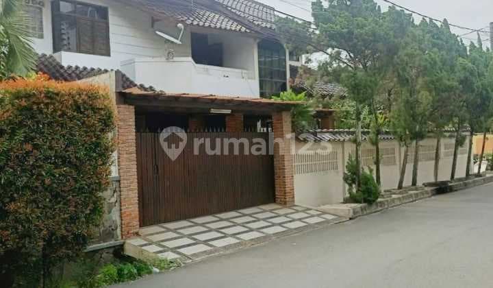 Rumah, 2 Lantai, di Lebak Bulus, Hook