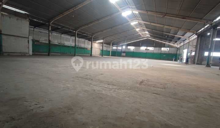 Gudang Juru Mudi Baru Halim Bisa Container 40 Feet Parkiran Luas Dekat Bandara